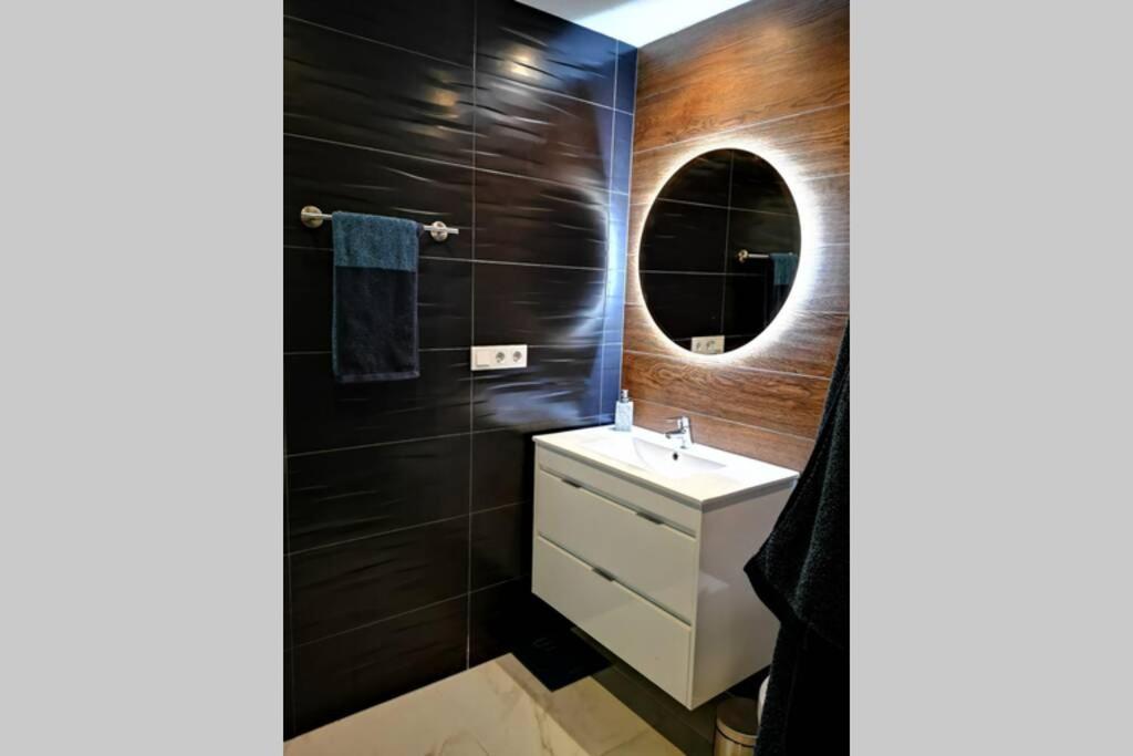 Black Sun. Modern Penthouse In Torrevieja Exterior photo