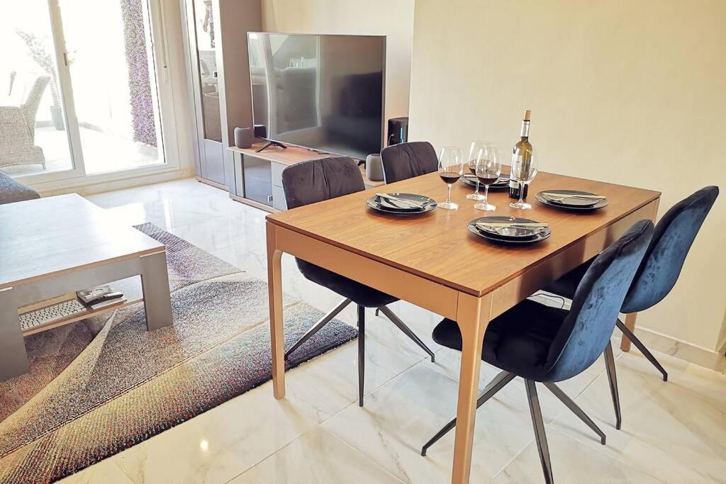 Black Sun. Modern Penthouse In Torrevieja Exterior photo